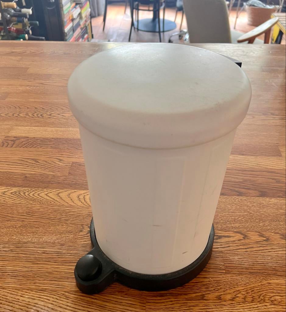 IKEA Toftan prullenbak 4 liter, Kunststof, Gebruikt, Met pedaal, Ophalen of Verzenden