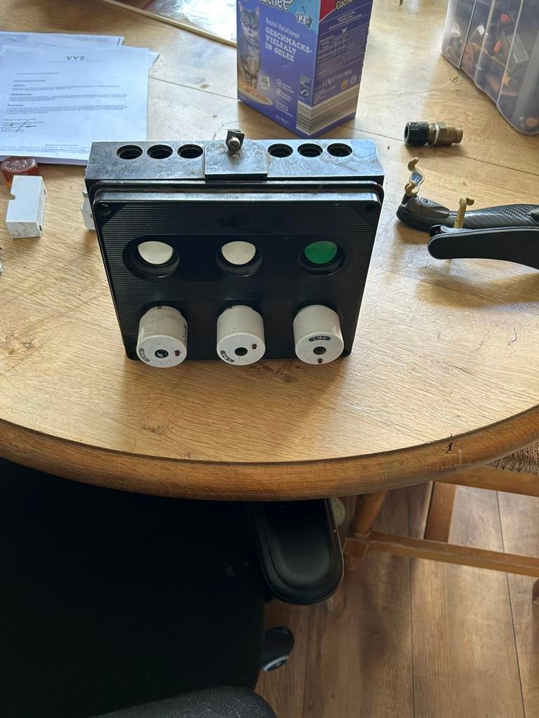 Stoppenkast met 3 schroef automaten zekeringen., Ophalen of Verzenden, Gebruikt