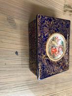 porseleinen doosje met gouden versiering van empire england, Antiek en Kunst, Antiek | Porselein, Ophalen