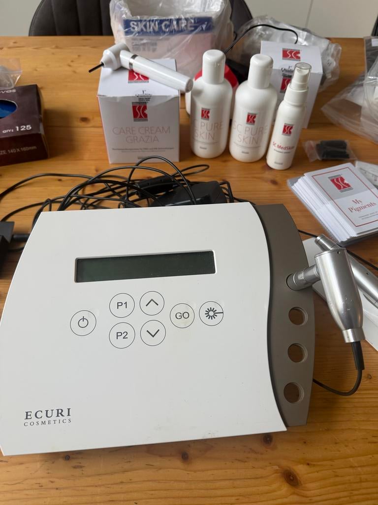 Permanente make-up apparaat met toebehoren, Gebruikt, Gehele gezicht, Wit, Ophalen of Verzenden