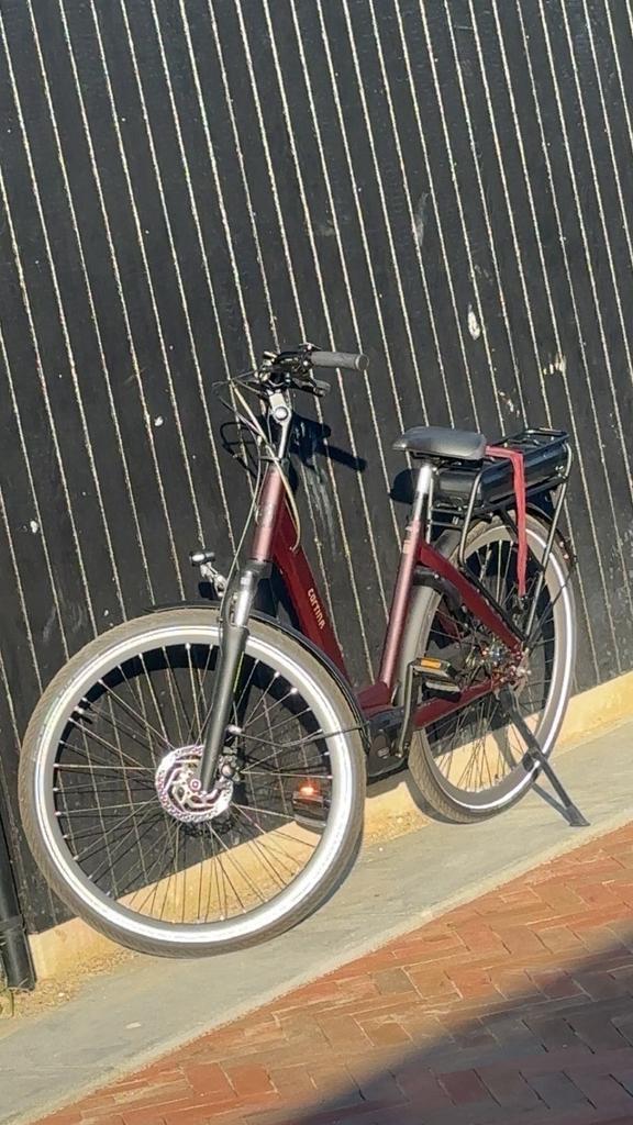 Cortina e-bike met middenmoter, Fietsen en Brommers, Elektrische fietsen, Ophalen of Verzenden, Zo goed als nieuw, 50 km per accu of meer