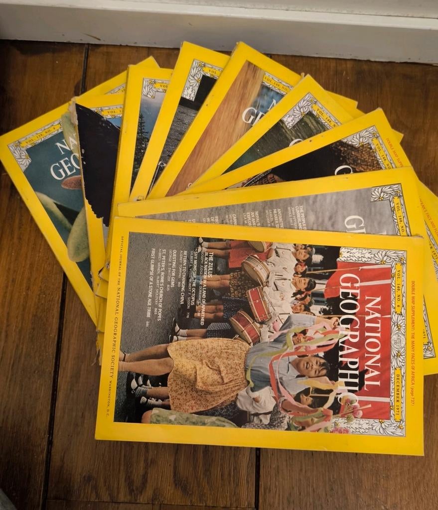National Geographic 1971 collectie 9 nummers Engels, Boeken, Tijdschriften en Kranten, Ophalen, Zo goed als nieuw, Wetenschap en Natuur