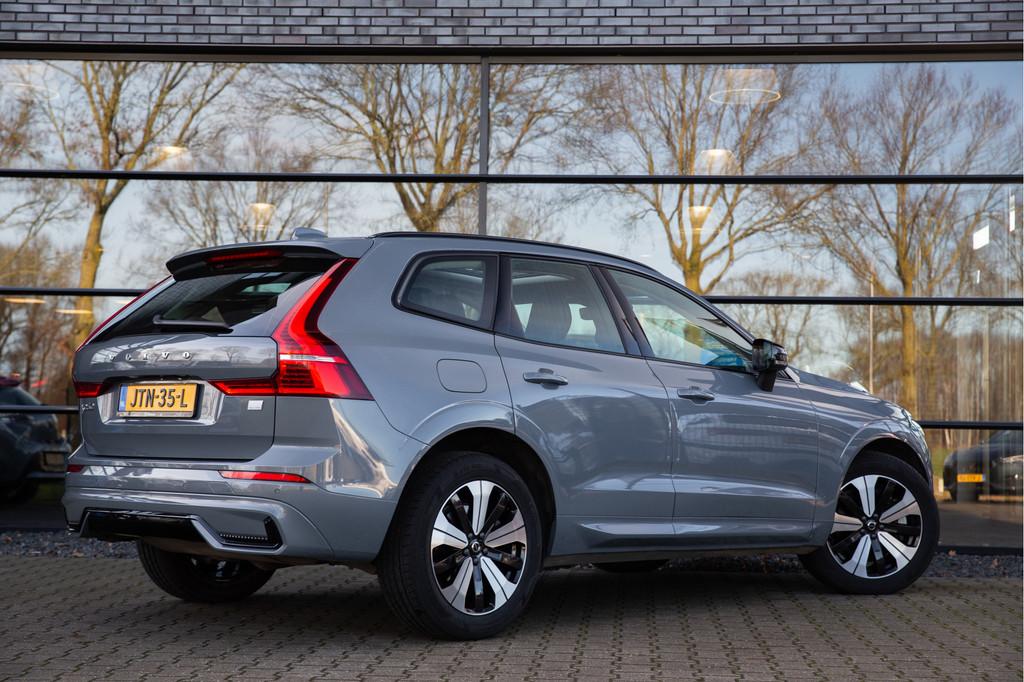 Volvo XC60 2.0 T6 Plug-in hybrid AWD Plus Dark , Panoramadak, Automaat, Gebruikt, 4 cilinders, 1969 cc