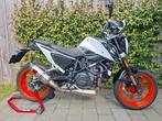 KTM 690 DUKE ABS 2017 - nette motor., Gebruikt, Particulier, Minimaal motorrijbewijs A2, Sportuitlaat