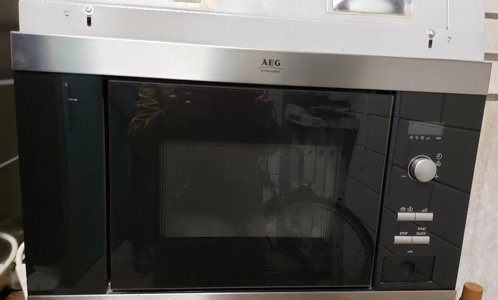 MAGNETRON  -  gebruikt, Witgoed en Apparatuur, Magnetrons, Ophalen, Inbouw, Draaiplateau, 45 tot 60 cm