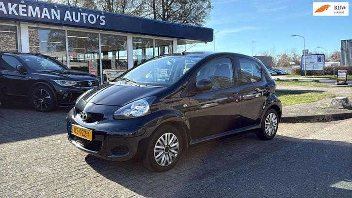 Toyota Aygo 1.0-12V Comfort Navigator Airco Blackline Huurko, Auto's, Toyota, Bedrijf, Te koop, Aygo, ABS, Airbags, Airconditioning