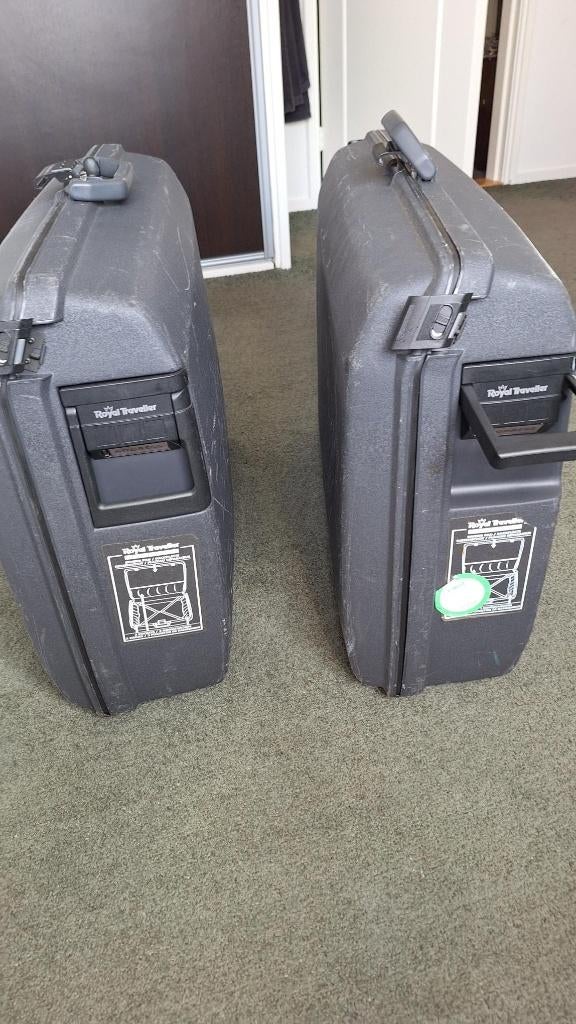 Samsonite koffers 2 stuks voor €20,00 Royal Traveller, Sieraden, Tassen en Uiterlijk, Koffers, Gebruikt, Hard kunststof, 70 cm of meer