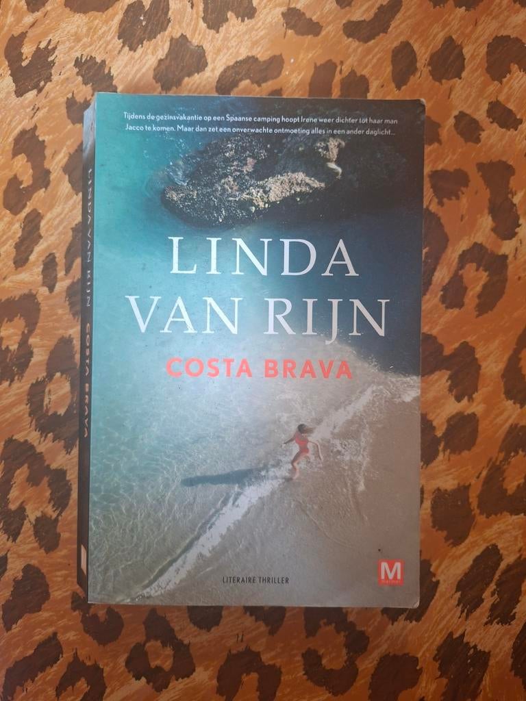 Linda van Rijn - Costa Brava (Literaire thriller), Ophalen of Verzenden, Gelezen, Linda van Rijn, Europa overig