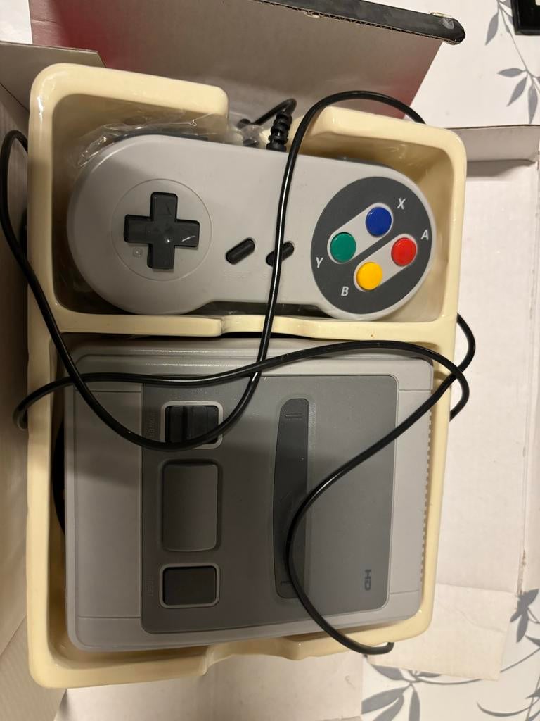 Super Mini SFC HD TV Game Console met 621 ingebouwde games, Ophalen of Verzenden, Nieuw, Met 2 controllers, Met games