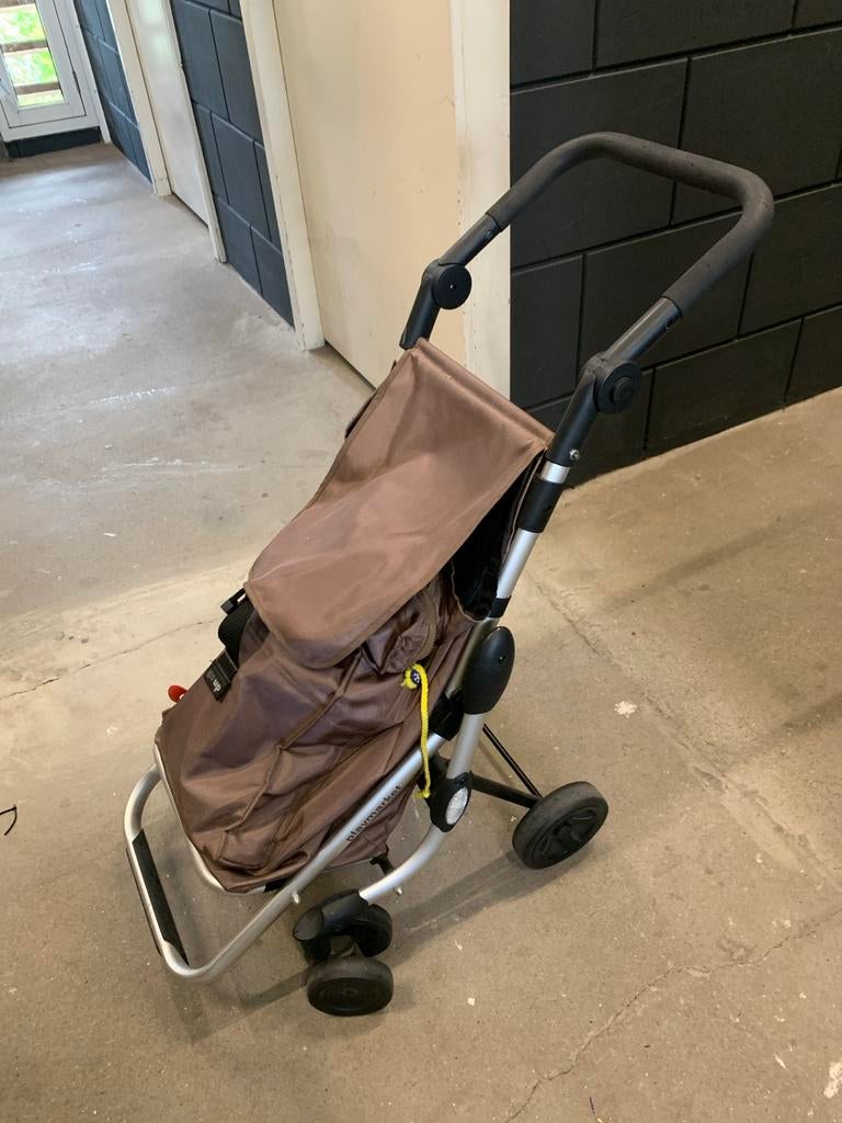 Playmarket, Ophalen, Zo goed als nieuw, 30 cm of meer