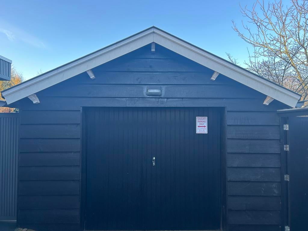 Hardhouten Kanteldeur / Garagedeur, Doe-het-zelf en Verbouw, Deuren en Horren, Ophalen, Gebruikt, 120 cm of meer, Garagedeur