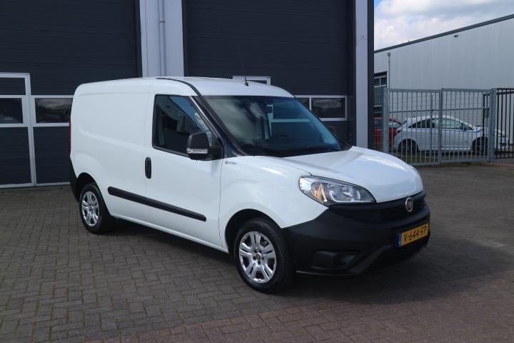 Fiat Dobló Cargo 1.3 MJ L1H1 (bj 2017), Auto's, Bestelauto's, Voorwielaandrijving, Stof, Gebruikt, Wit