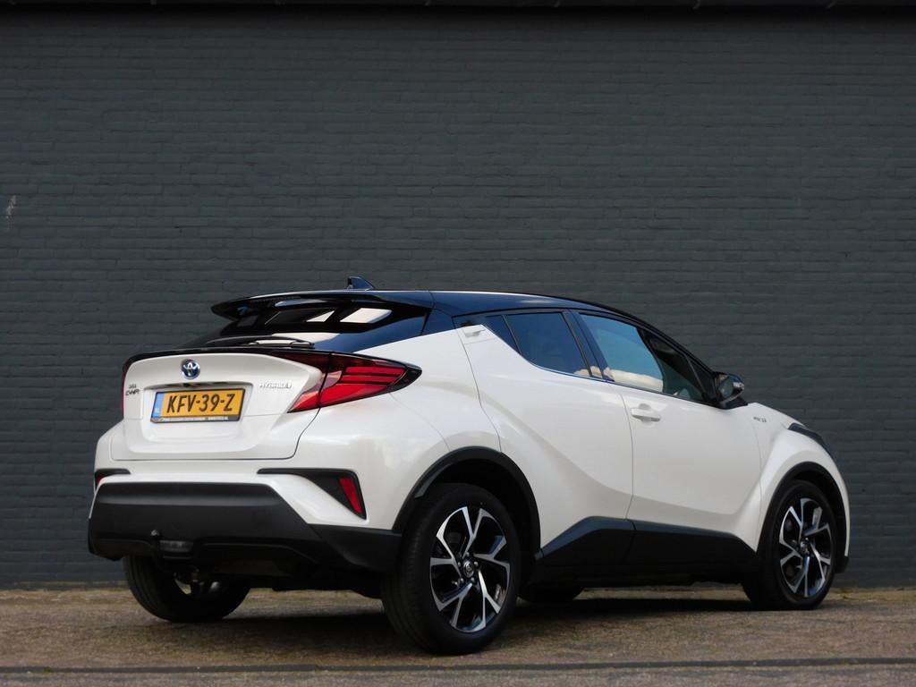 Toyota C-HR 1.8 Hybrid Active 1e EIGENAAR! DEALER ONDERHOUDE, Stof, 4 cilinders, Wit, Bedrijf