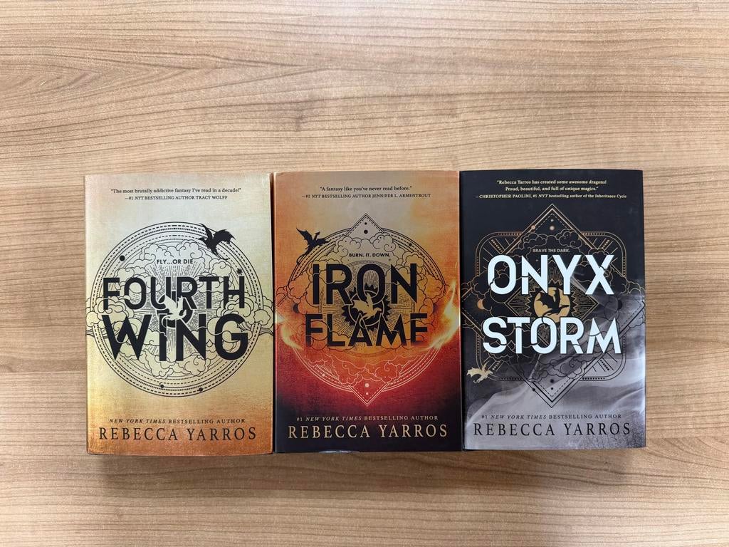 Speciale editie Rebecca Yarros boeken set, Boeken, Fantasy, Ophalen of Verzenden, Zo goed als nieuw