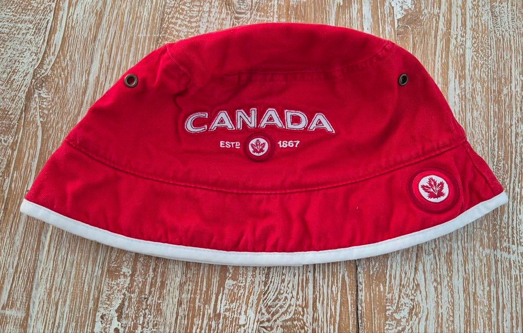 Regen cap  of hoedje Canada, Ophalen of Verzenden, Zo goed als nieuw, Maat 56/58 (XL)