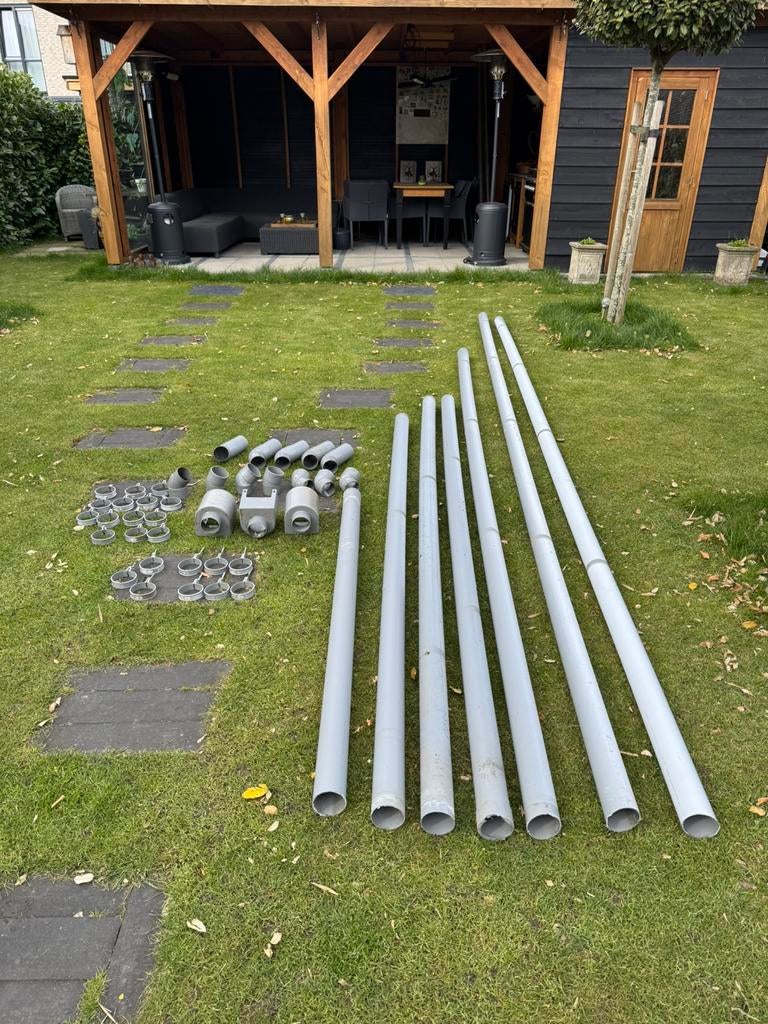 Regenpijpen complete set, Doe-het-zelf en Verbouw, Buizen en Afvoer, Ophalen, Gebruikt, Pvc, 4 tot 6 meter