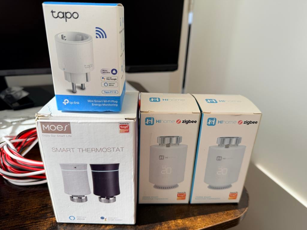 Diverse Smart Home Apparatuur: Verlichting, Schakelaars, Sen, Ophalen, Gebruikt