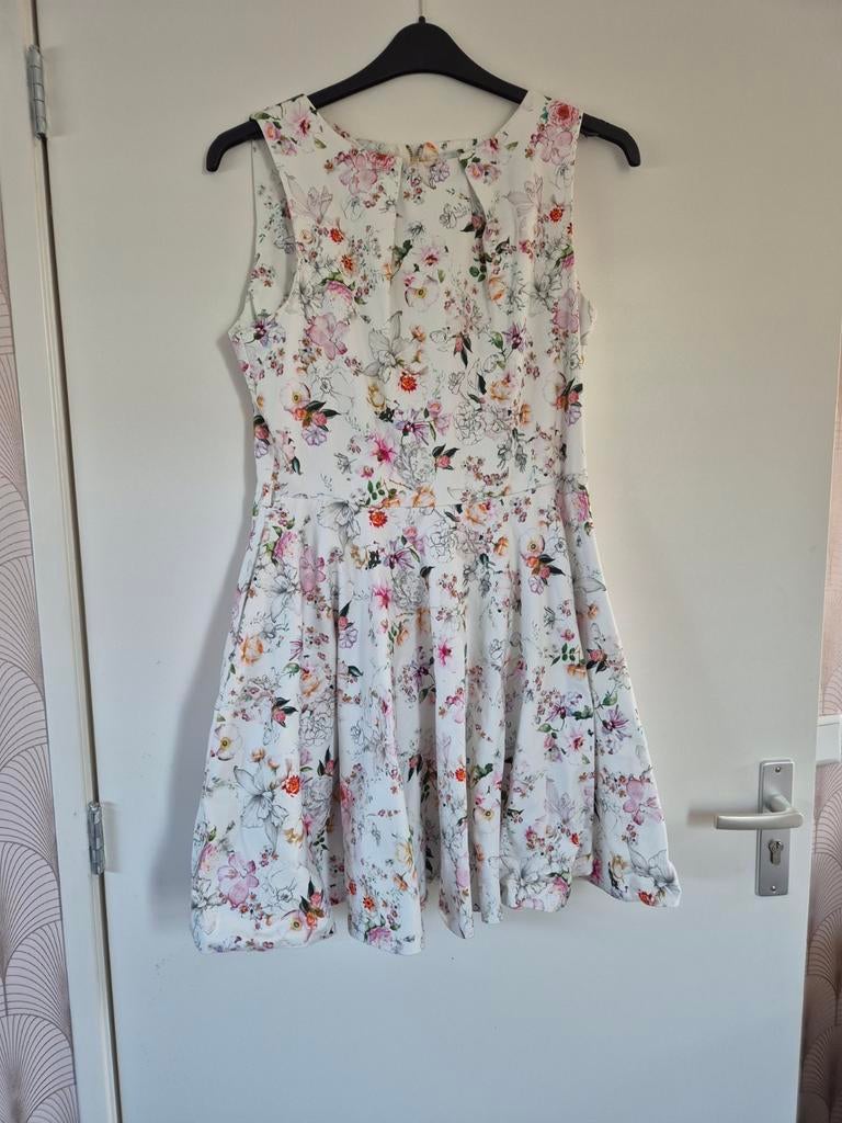 Jurk met los jasje, Ophalen, Zo goed als nieuw, Maat 38/40 (M)