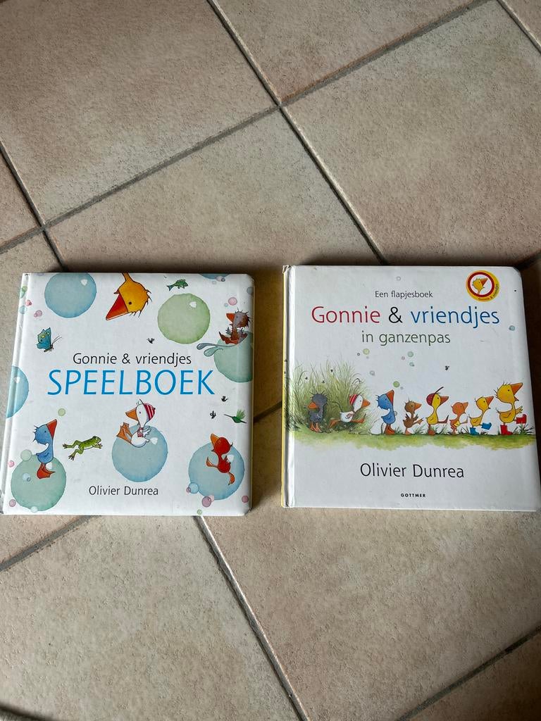 Gezellige Gonnie & Vriendjes Boekenset (2 stuks), Boeken, Ophalen of Verzenden, Zo goed als nieuw, Uitklap-, Voel- of Ontdekboek