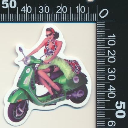Sticker: Scooter (2), Ophalen of Verzenden, Zo goed als nieuw, Bedrijf of Vereniging