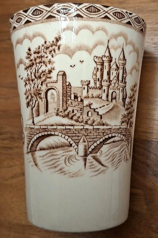 Petrus Regout - British Castle beker, Antiek en Kunst, Antiek | Servies los, Ophalen of Verzenden