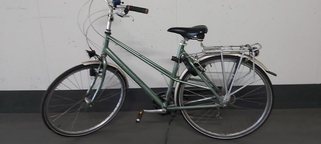 Giant damesfiets, Ophalen, Gebruikt, Minder dan 10 versnellingen, Giant