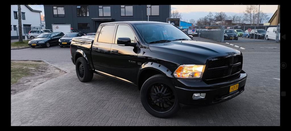 Dodge Ram Velgen met 305/45R22 Banden - 22 inch, Ophalen, Gebruikt, Banden en Velgen, Overige maten