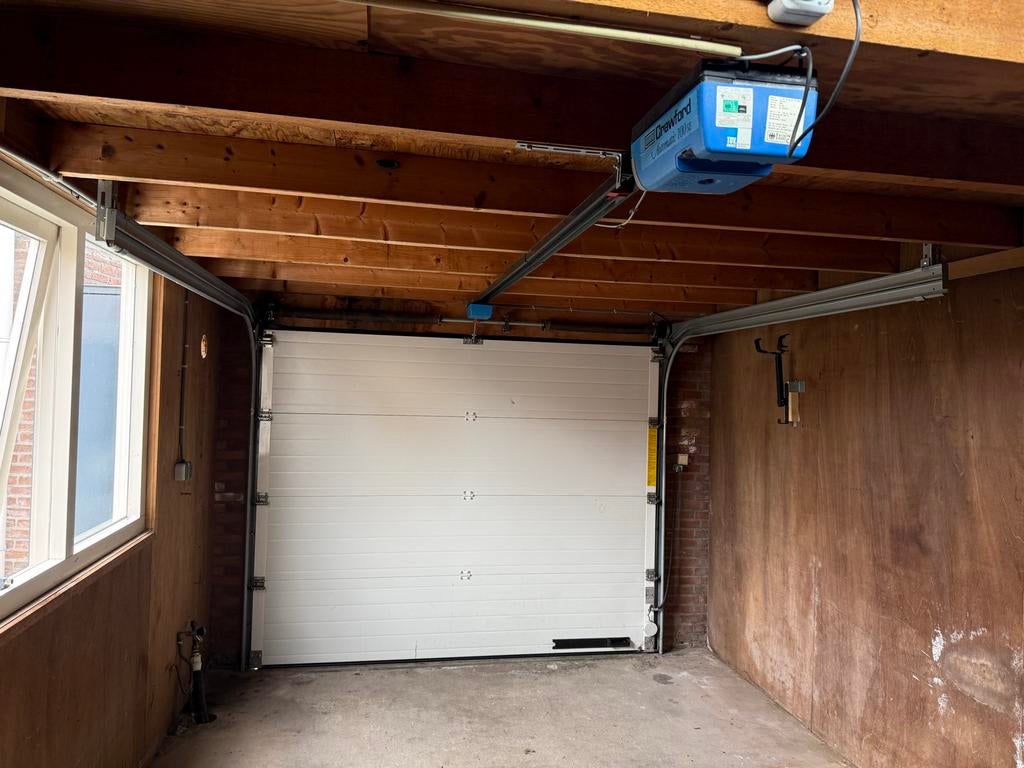 Garagedeur elektrisch, Ophalen, Gebruikt, 120 cm of meer, Garagedeur