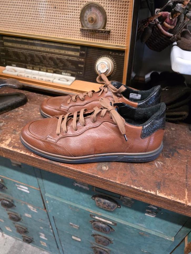 Nieuwstaat Floris van Bommel maat 7 sneakers twv 200, Kleding | Heren, Schoenen, Zo goed als nieuw, Ophalen of Verzenden
