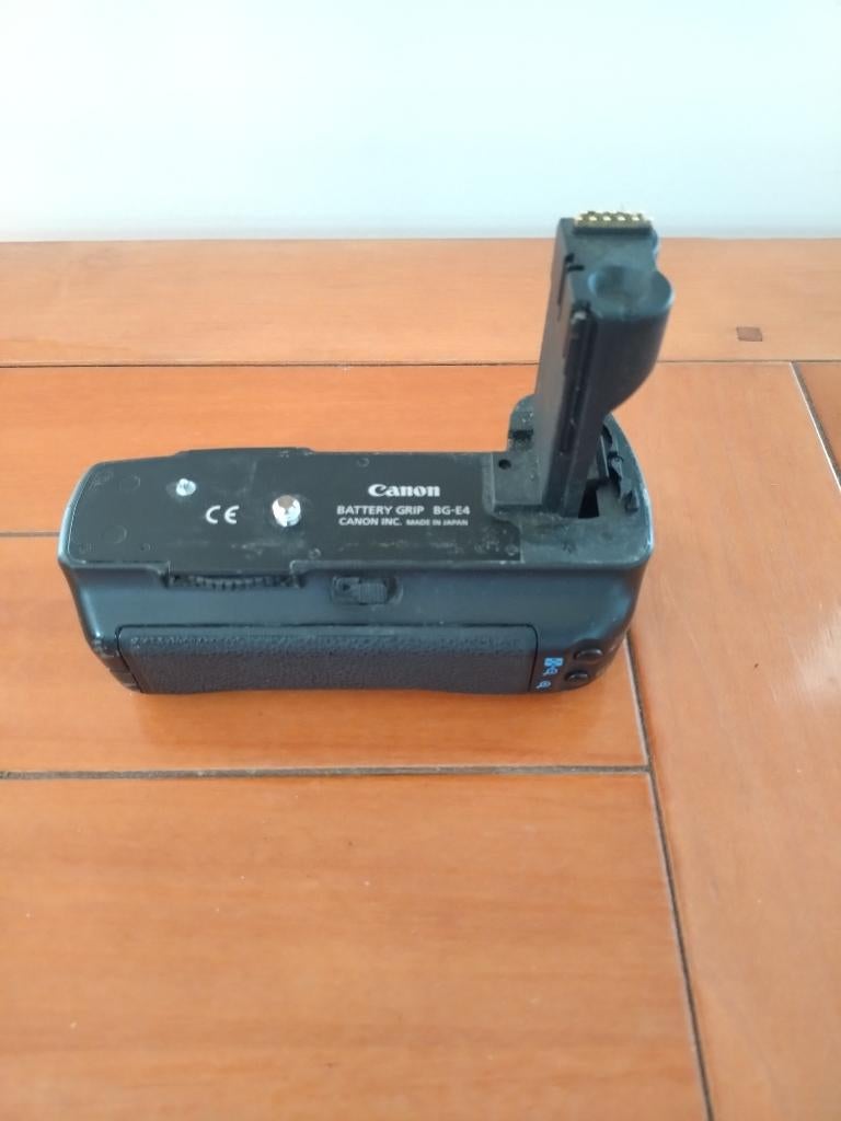 Canon batterygrip BG-E4, Ophalen of Verzenden, Gebruikt