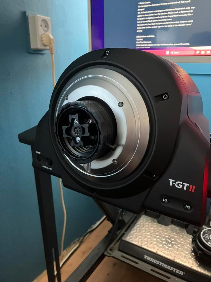 Thrustmaster T-GT 2 met of zonder stuur: add goed lezen aub, Computers en Software, Joysticks, Zo goed als nieuw, Ophalen of Verzenden