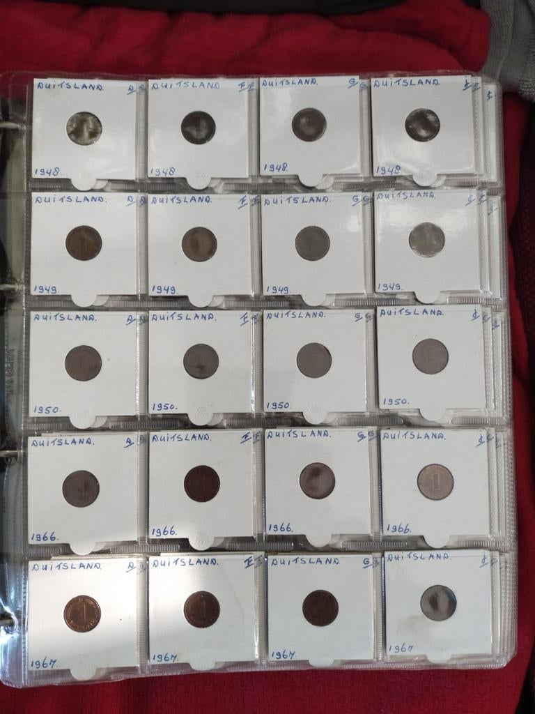 Album met  met 446x duitse munten, Ophalen of Verzenden