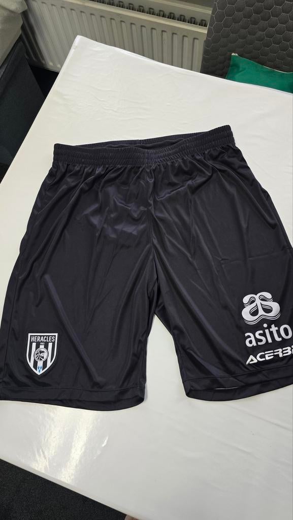 Heracles voetbalkortebroekje nieuw, Ophalen of Verzenden, Nieuw, Broek
