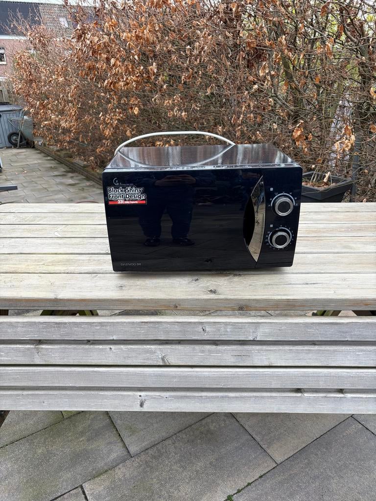 Daewoo Magnetron, Witgoed en Apparatuur, Magnetrons, Gebruikt, Vrijstaand, Magnetron, Minder dan 45 cm, Draaiplateau, Ophalen of Verzenden