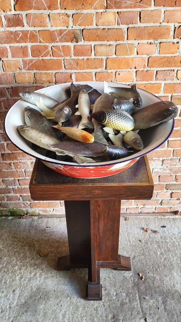 Grote emaille kom met 23 kunstvissen, Ophalen of Verzenden