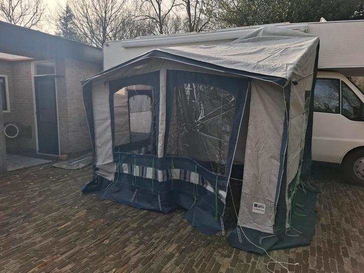 Voortent camper of caravan universeel, Caravans en Kamperen, Voortenten en Luifels, Zo goed als nieuw, Ophalen