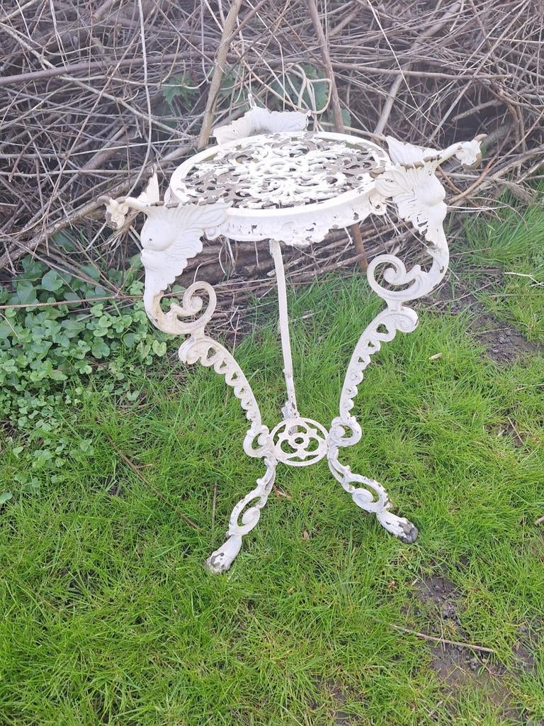 Wit planten tafeltje met vogels, Ophalen