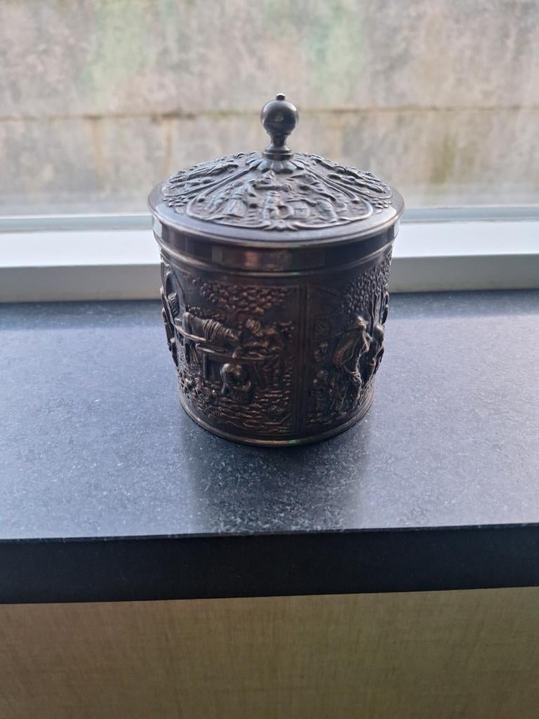 Verzilverd Douwe Egberts Theebusje H. Hooijkaas, Antiek en Kunst, Antiek | Goud en Zilver, Ophalen of Verzenden