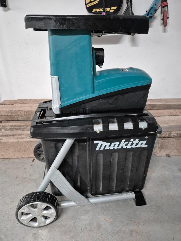 Makita UD2500 Elektrische Hakselaar - Krachtig en Efficiënt, Tuin en Terras, Hakselaars, Gebruikt, Elektrisch, Met opvangbak, Ophalen