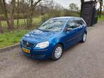 Volkswagen Polo 1.2 NieuweApk/Airco/Nap, Auto's, Volkswagen, Voorwielaandrijving, 40 €/maand, 989 kg, Blauw