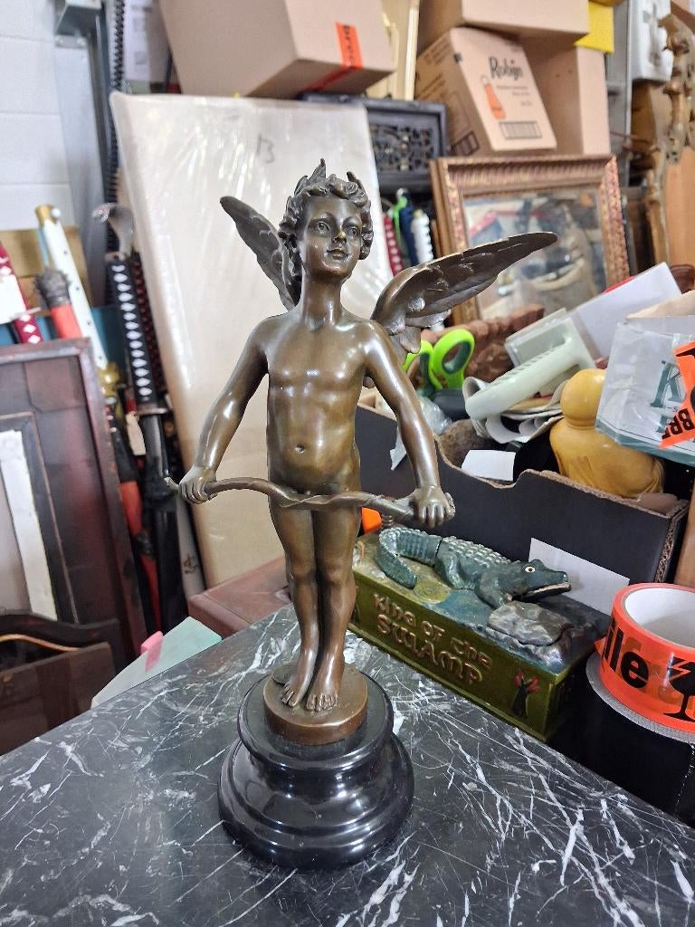 Bronzen Beeld op Marmeren Voet "Cupido" gesigneerd Bronskeur, Art deco, Ophalen of Verzenden, Brons, 20 - 50 cm