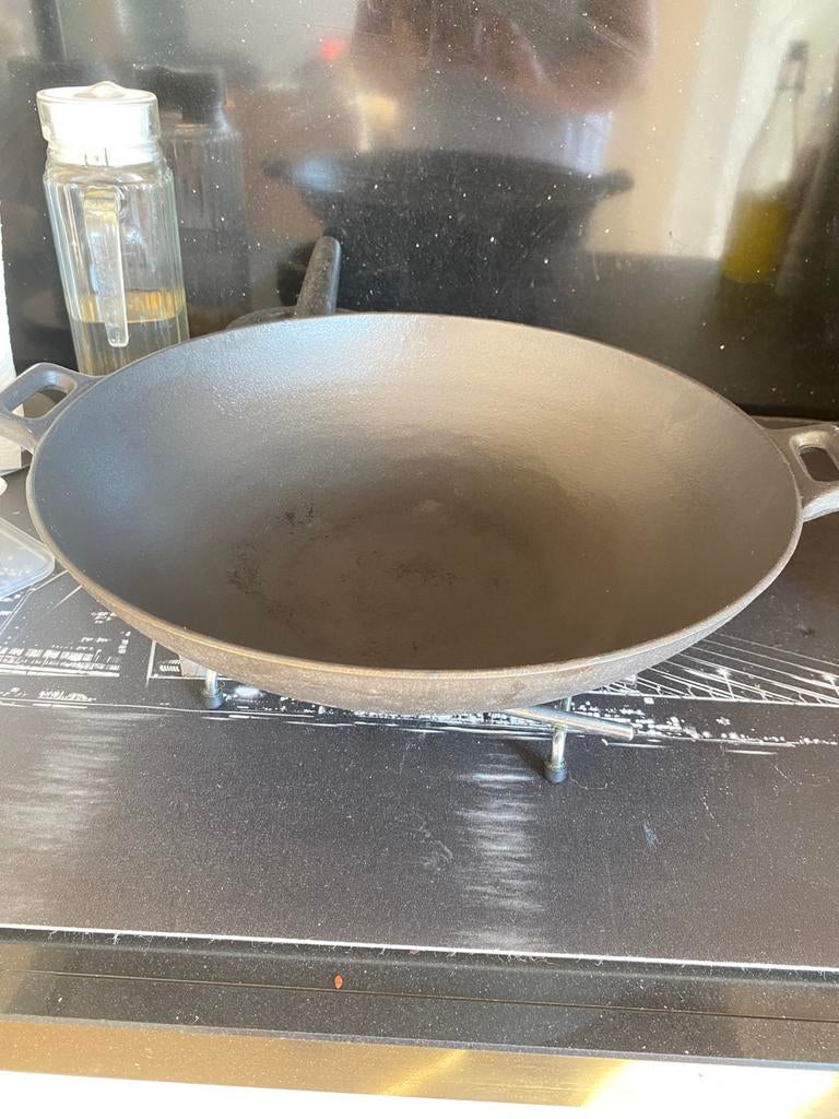 Gietijzeren wok, Huis en Inrichting, Keuken | Potten en Pannen, Ophalen, Gebruikt, Gietijzer, Wok