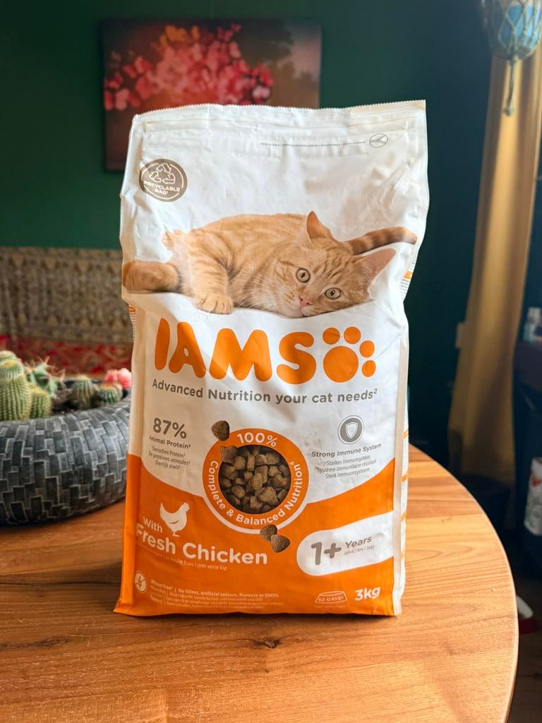 IAMS katten voeding, Ophalen, Kat