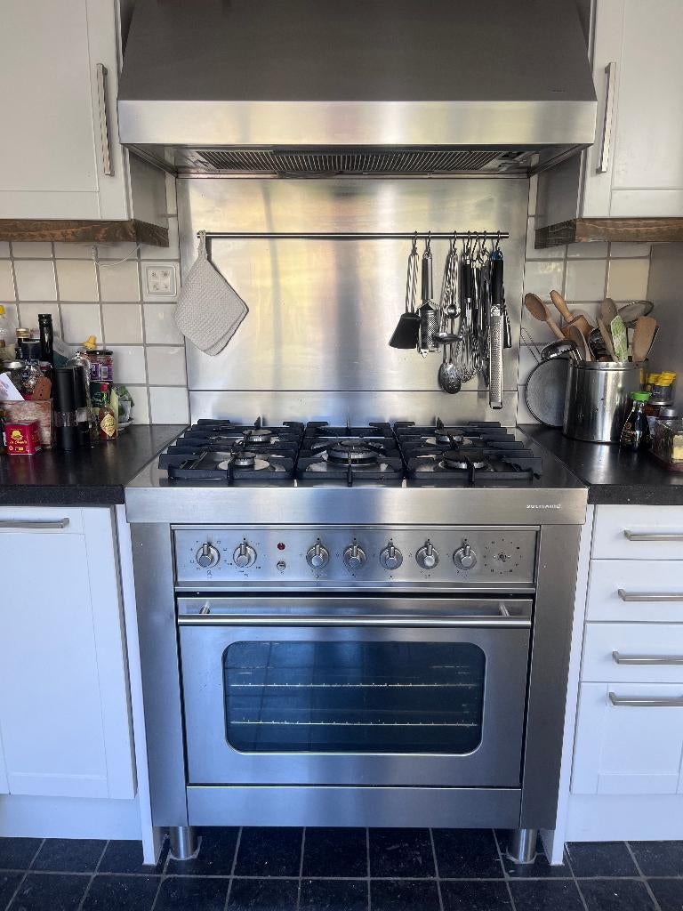 Vijfpits gasfornuis met inbouwoven, Ophalen, Gebruikt, Hete lucht, Tussenbouw