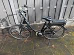 Victoria E-bike - Zwart, gereviseerde accu, DEFECT, Fietsen en Brommers, Elektrische fietsen, Gebruikt, 51 tot 55 cm, 30 tot 50 km per accu