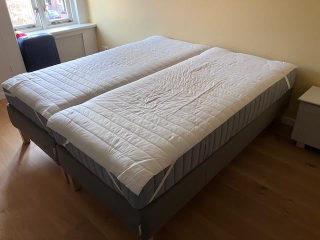 Boxspring van IKEA, Huis en Inrichting, Slaapkamer | Boxsprings, Ophalen, 90 cm, Nieuw, 200 cm