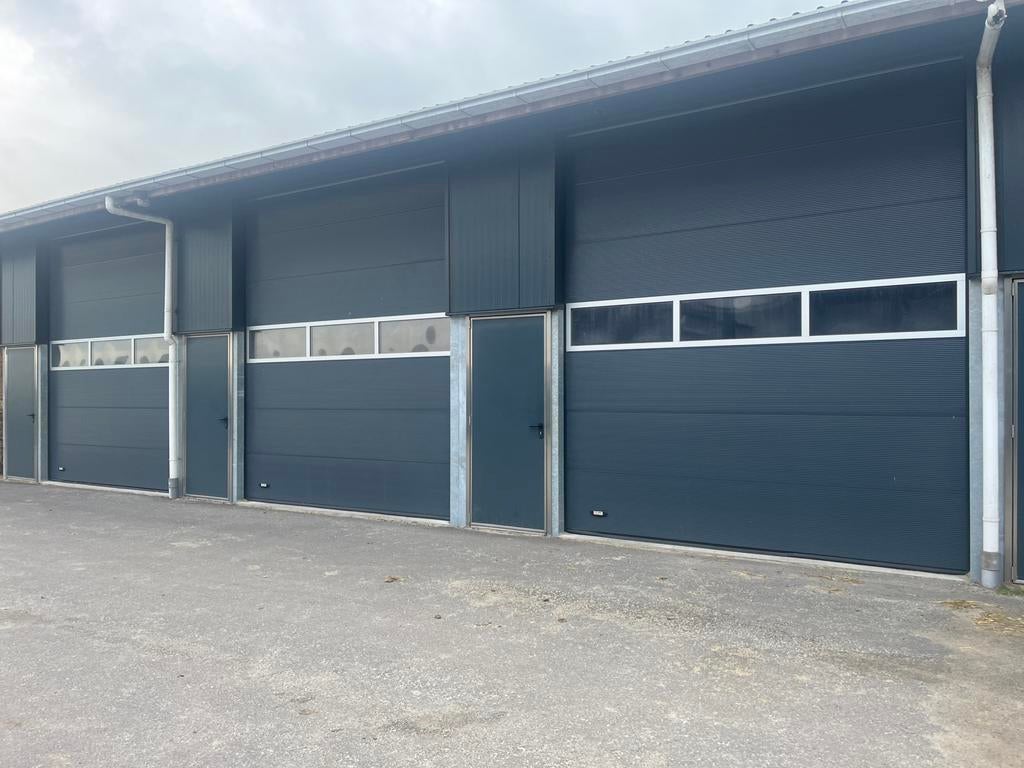 Ca 50m2  droge geïsoleerde opslagruimte, Zakelijke goederen, Opslag of Loods