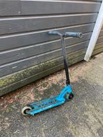 Stuntstep - Blauw met zwarte accenten, Fietsen en Brommers, Steps, Ophalen of Verzenden, Gebruikt, Overige typen