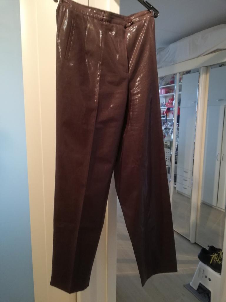 Paarse broek, Maat 38/40 (M), Paars, Nieuw, Ophalen of Verzenden