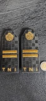 Rangonderscheidingstekens Eerste Luitenant Indonesisch Leger, Verzamelen, Militaria | Algemeen, Ophalen of Verzenden, Landmacht